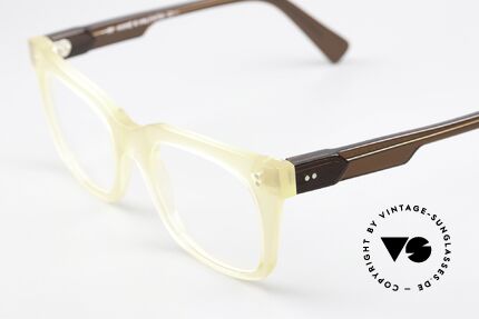 Anne Et Valentin Diddley Striking Acetate Frame, spent their lives creating their own collection, Made for Men and Women