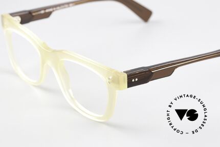 Anne Et Valentin Dylan Frame Translucent Brown, spent their lives creating their own collection, Made for Men and Women