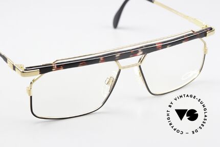 Cazal 752 Still Designed By Cari Zalloni, true eye-catcher in color: ruby-anthracite / gold, Made for Men