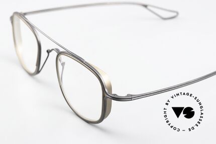 DITA Tessel Saddle Bridge System, with fine side blinds as a noble detail on the side, Made for Men