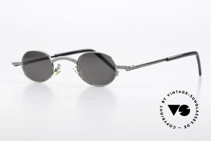 Christian Roth 2505 Small Oval Sunglasses 90's, puristic & functional frame design: Bauhaus style, Made for Men and Women