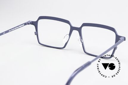 Theo Belgium Flanders Square Titanium Eyewear, the frame can be glazed with lenses of any kind, Made for Men and Women