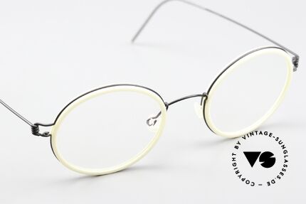 Lindberg Cameron 46 Air Titan Rim Titan Frame Black White, simply timeless, stylish and innovative: grade 'vintage', Made for Men and Women