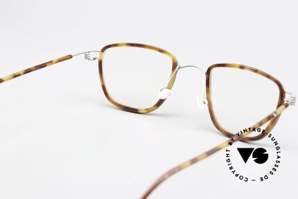 Lindberg Aiko Air Titan Rim Lightweight Titanium Specs, frame is very flexible (adapts to the shape of the face), Made for Men and Women
