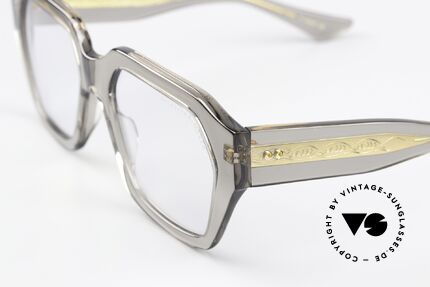 DITA Tetra Maker Photochromatic Lenses, a real eye-catcher and a brilliant fashion accessory, Made for Men and Women