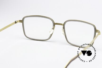 Lindberg 9754 Strip Titanium Men's Eyewear X-Large, orig. DEMO lenses can be replaced with prescriptions, Made for Men
