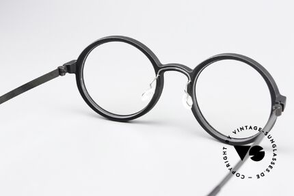 Lindberg 1038 Acetanium Ladies & Gents Frame Round, unworn designer piece with an original Lindberg case, Made for Men and Women