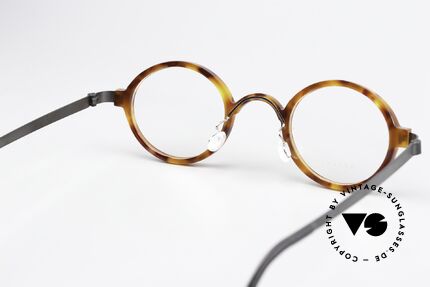 Lindberg 1011 Acetanium Oval Designer Glasses Unisex, unworn designer piece with an original Lindberg case, Made for Men and Women