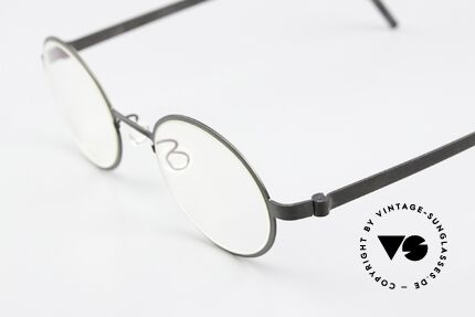 Lindberg 9587 Strip Titanium Black Designer Eyeglasses, bears the predicate "true VINTAGE LINDBERG" for us, Made for Men and Women