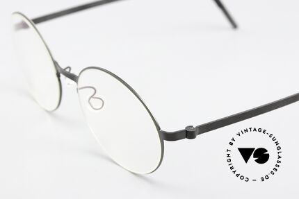 Lindberg 9580 Strip Titanium Designer Frame Matt Black, bears the predicate "true VINTAGE LINDBERG" for us, Made for Men and Women