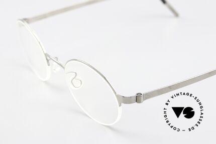 Lindberg 7413 Strip Titanium Round Nylor Frame Silver, bears the predicate "true VINTAGE LINDBERG" for us, Made for Men and Women