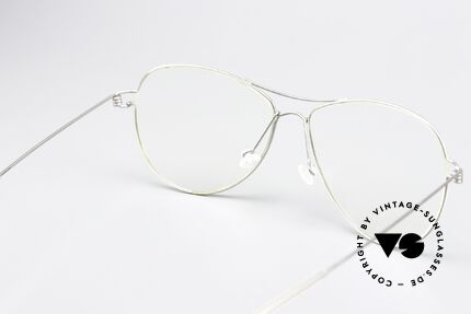 Lindberg Tilda Air Titan Rim Silver Titan Frame Unisex, simple & strong frame: free from screws, rivets & welds, Made for Men and Women Lindberg Tilda Air Titan Rim Silver Titan Frame Unisex, simple & strong frame: free from screws, rivets & welds, Made for Men and Women