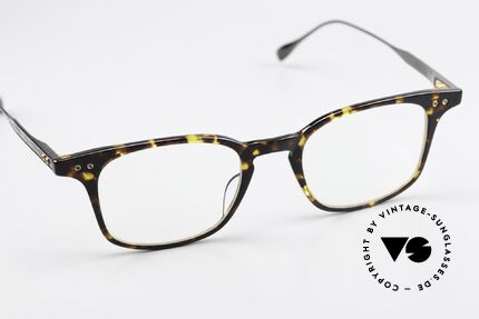 DITA Buckeye Very Light Eyeglass-Frame, a combination of luxury and "Los Angeles lifestyle", Made for Men and Women