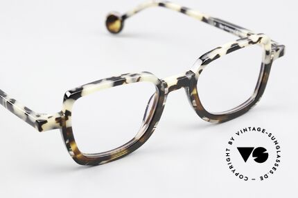 Theo Belgium Schommel Patterned Acetate Frame, the frame can be glazed with progressive lenses, Made for Men and Women