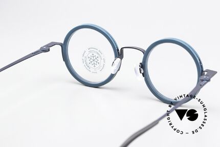 Theo Belgium Stoemp Metal Acetate Frame Round, the frame can be glazed with progressive lenses, Made for Men and Women