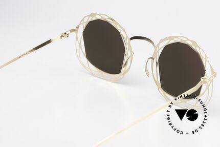 Mykita Nita Spectacular Designer Shades, the mirrored sun lenses could be replaced if needed, Made for Women