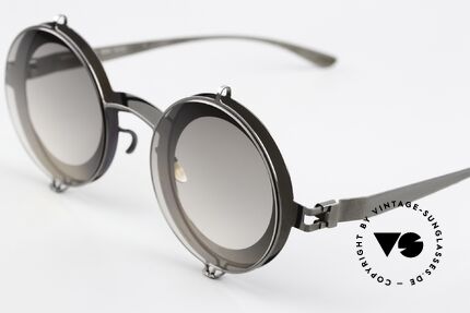 Mykita Fedor Spectacular Sunglasses, color code 232: Shiny Graphite / Grey Gradient Lens, Made for Men and Women