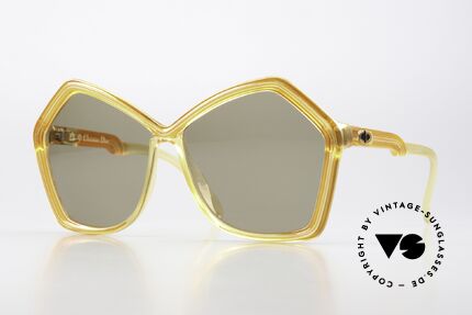 Christian Dior 2127 Rare 70's Ladies Sunglasses Details