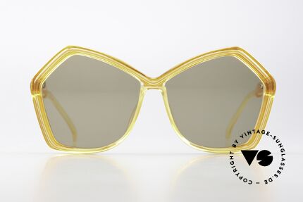 Christian Dior 2127 Rare 70's Ladies Sunglasses, enchanting ladies shades; made of OPTYL, Made for Women