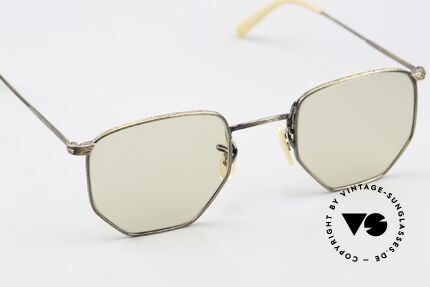 Oliver Peoples OP17 Lenses Darken In The Sun, unworn rarity with CHANGEABLE sun lenses by ZEISS, Made for Men and Women