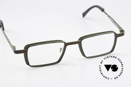 Theo Belgium Eye-Witness YC Square Designer Eyewear, unworn, one of a kind (like all our vintage Theo eyewear), Made for Men and Women