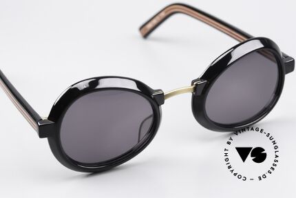 Jean Paul Gaultier 58-1274 Ladies & Gents Sunglasses, unworn, one of a kind (like all our JPG Originals), Made for Men and Women
