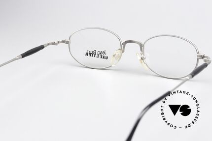 Jean Paul Gaultier 55-7202 Titanium Vintage Frame 90s, frame can be glazed with prescriptions or sun lenses, Made for Men and Women