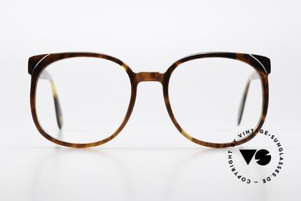 Robert La Roche 850 Fashion History From 1971, Robert La Roche designed together with Serge Kirchhofer, Made for Men and Women