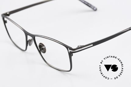 Tom Ford TF5935 Square Full Rimmed Titan, elegant and comfortable (very pleasant to wear), Made for Men