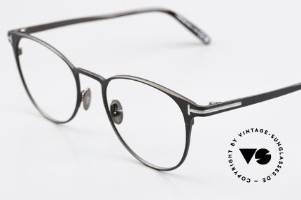 Tom Ford TF5936 Titan Frame Made in Japan, noble, timeless, comfortable (very pleasant to wear), Made for Men and Women