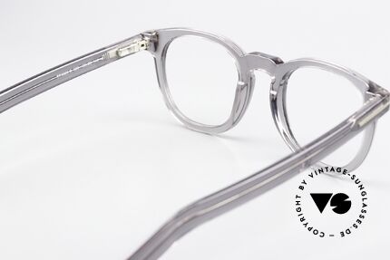 Tom Ford TF5629 Designer Frame Smoke Gray, the unisex frame can of course be glazed as desired, Made for Men and Women