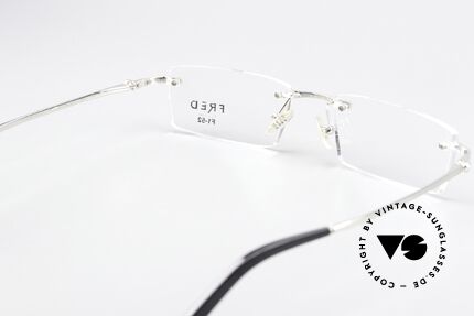 Fred Sainte-Lucie With Real Pearl On The Frame, unworn, with serial number and original Fred packaging, Made for Men and Women
