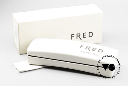 Fred Sainte-Lucie With Real Pearl On The Frame, named after the beautiful Caribbean island of Saint Lucia, Made for Men and Women