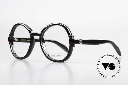 Gucci GG1069O Very Elegant Ladies Glasses, with a small golden GUCCI logo on both temples, Made for Women