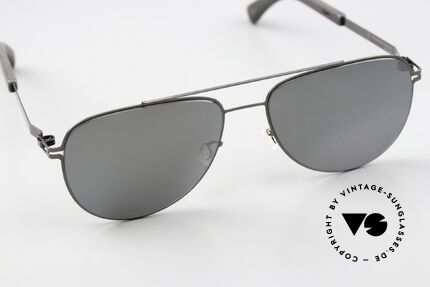 Mykita Mylon Leaf Light Mirrored Sun Lenses, unworn model from 2016, with MYKITA case, Made for Men and Women Mykita Mylon Leaf Light Mirrored Sun Lenses, unworn model from 2016, with MYKITA case, Made for Men and Women