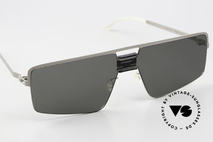 Mykita Mylon Soy High-End Zeiss Sun Lenses, unworn model with original case by MYKITA, Made for Men and Women