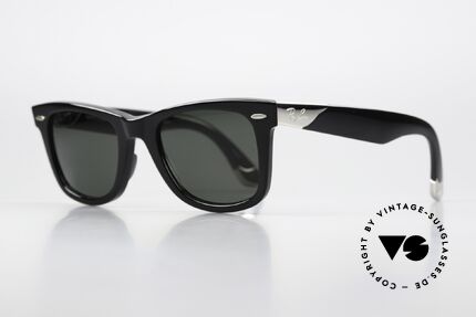 Ray Ban Wayfarer I Ultra Limited Edition 18k Gold, connoisseurs know about this special Wayfarer, Made for Men and Women