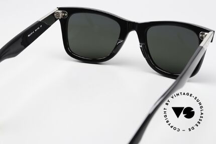 Ray Ban Wayfarer I Ultra Limited Edition 18k Gold, unworn rarity with original Ray-Ban packaging, Made for Men and Women