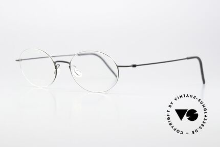 Lindberg 5503 Thintanium Thin Oval Specs Titan Black, the name says it all: fine, thin TITANIUM glasses, Made for Men and Women
