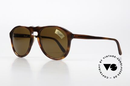 Persol 049/3 Ratti Eyewear Classic From 1986, classic sunglasses in tortoiseshell/brown design, Made for Men and Women