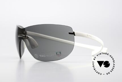 Tag Heuer 5109 Reflex Racing Shades From 2007, with “racing” temples made of elastomer rubber, Made for Men and Women