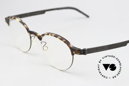 Lindberg 9807 Strip Titanium Combi Glasses Ladies & Gents, bears the predicate "true VINTAGE LINDBERG" for us, Made for Men and Women
