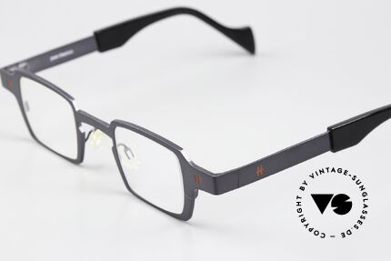 Theo Belgium Sixteen Titanium Frame Gray Metallic, high-end PURE TITANIUM frame in size 37/18, Made for Men and Women