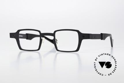 Theo Belgium Sixteen Titan Frame Black Metallic Details
