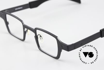 Theo Belgium Sixteen Titan Frame Black Metallic, high-end PURE TITANIUM frame in size 37/18, Made for Men and Women