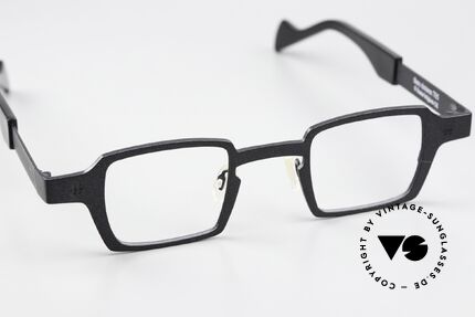 Theo Belgium Sixteen Titan Frame Black Metallic, unworn NOS model from the Theo 'TEENS' family, Made for Men and Women