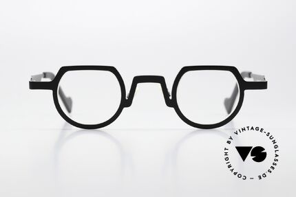 Theo Belgium Europe Titanium Frame Black Unisex, mod. EUROPE from the THEO 'Continent' family, Made for Men and Women