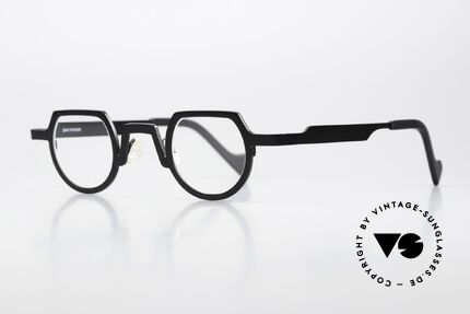 Theo Belgium Europe Titanium Frame Black Unisex, titanium unisex frame with color code 05: black, Made for Men and Women