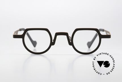 Theo Belgium Europe Titan Frame Brown Orange, mod. EUROPE from the THEO 'Continent' family, Made for Men and Women