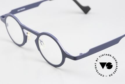 Theo Belgium Africa Titanium Frame Dark Blue, avant-garde eyeglasses for ladies and gentlemen, Made for Men and Women